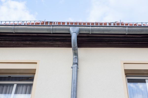 Commercial Gutter Maintenance in Yuba City